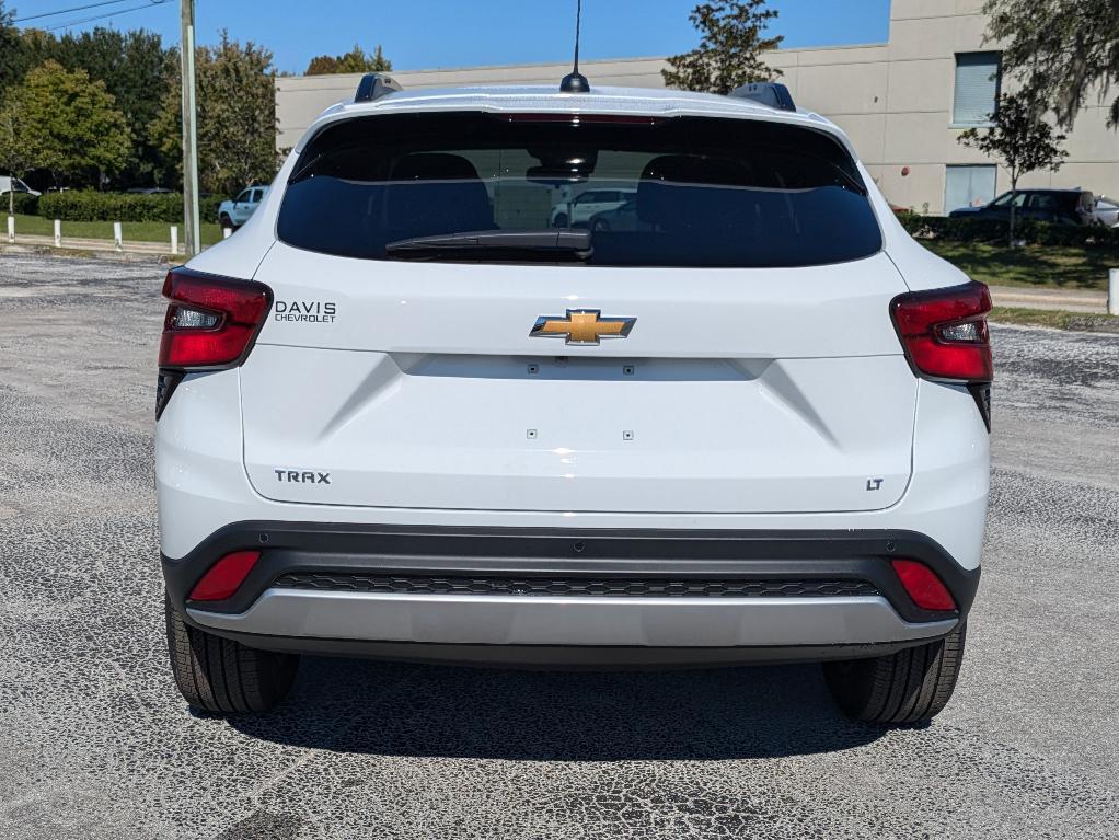 new 2025 Chevrolet Trax car, priced at $25,380