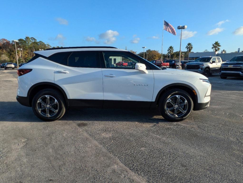 new 2025 Chevrolet Blazer car, priced at $38,845