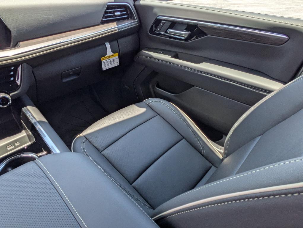 new 2025 Chevrolet Tahoe car, priced at $76,089