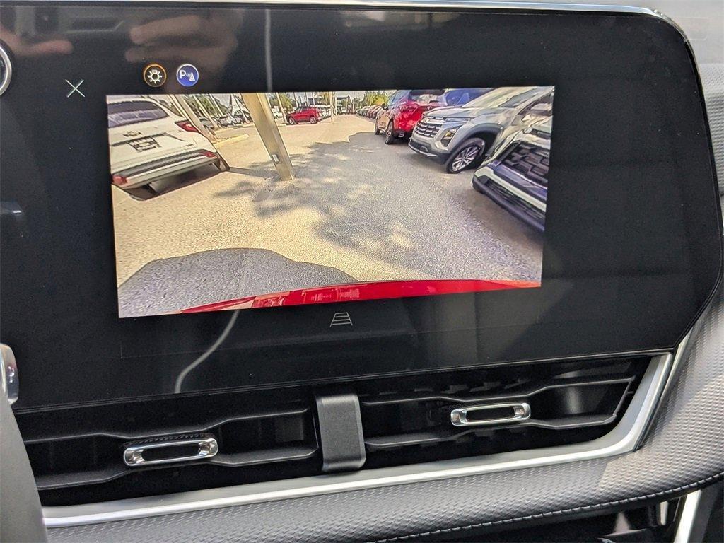 new 2026 Chevrolet Equinox car, priced at $31,305