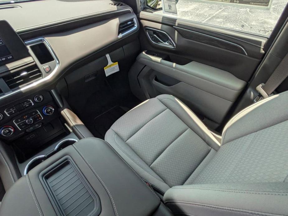 new 2024 Chevrolet Suburban car, priced at $57,965