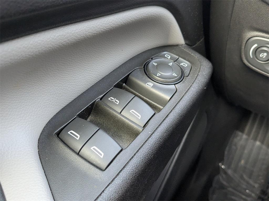 used 2023 Chevrolet Equinox car, priced at $21,189