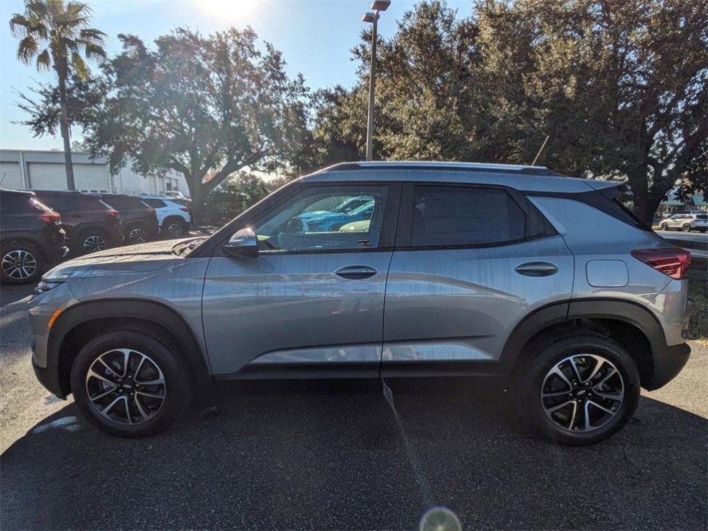 new 2025 Chevrolet TrailBlazer car, priced at $27,725