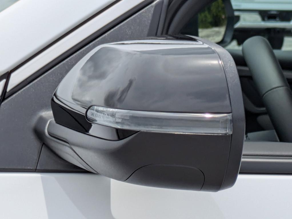 new 2025 Chevrolet Traverse car, priced at $41,545