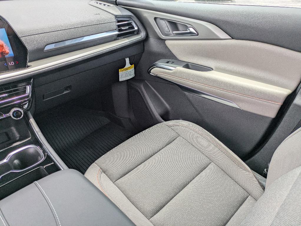 new 2025 Chevrolet Traverse car, priced at $41,545