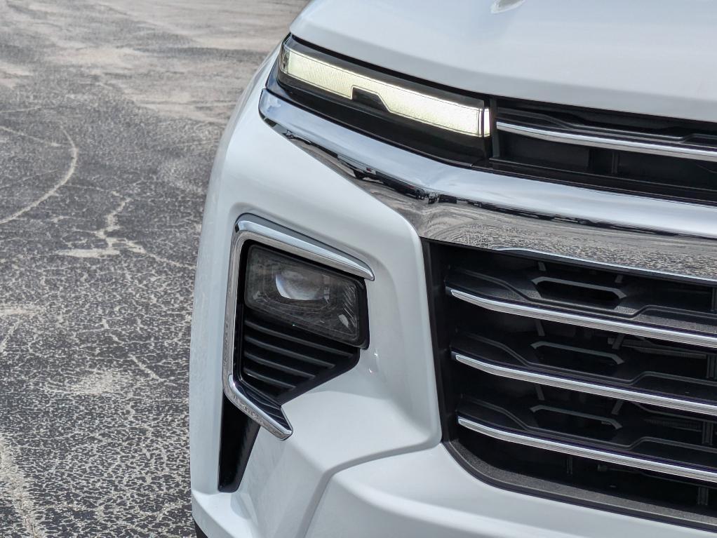 new 2025 Chevrolet Traverse car, priced at $41,545