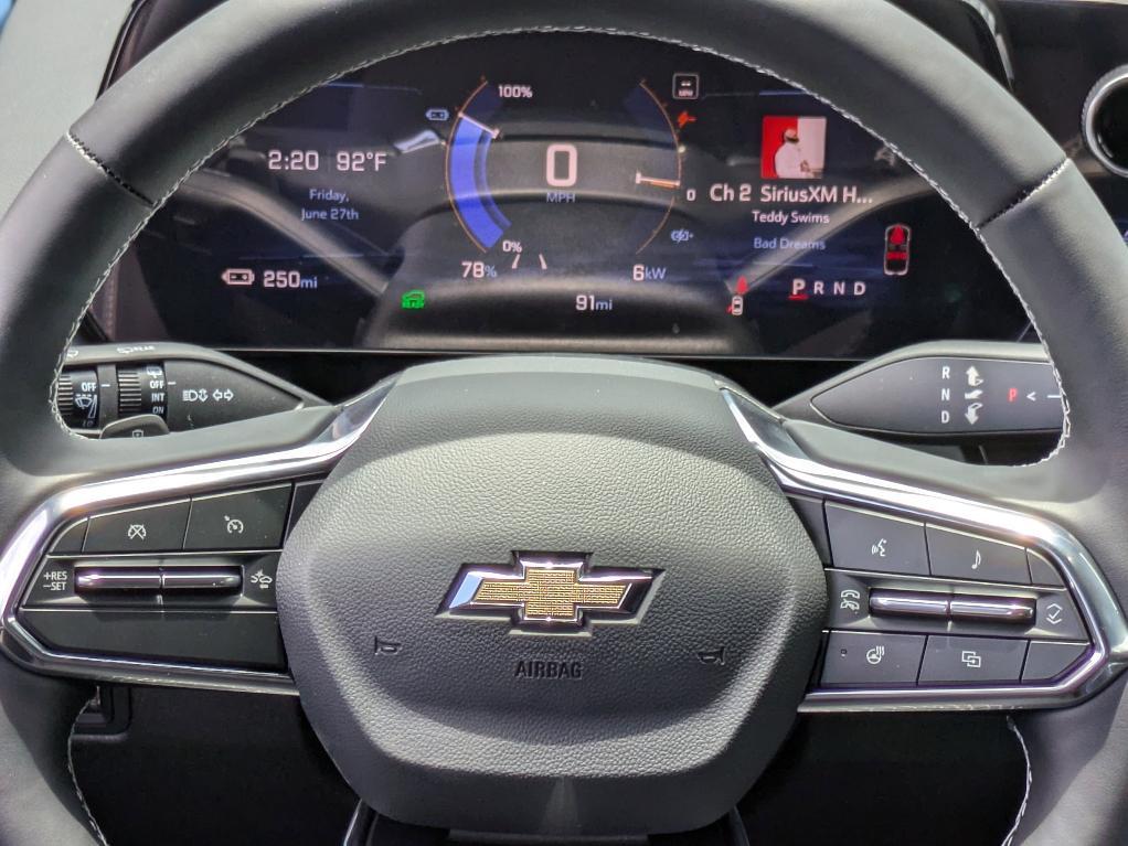 new 2025 Chevrolet Equinox EV car, priced at $31,590