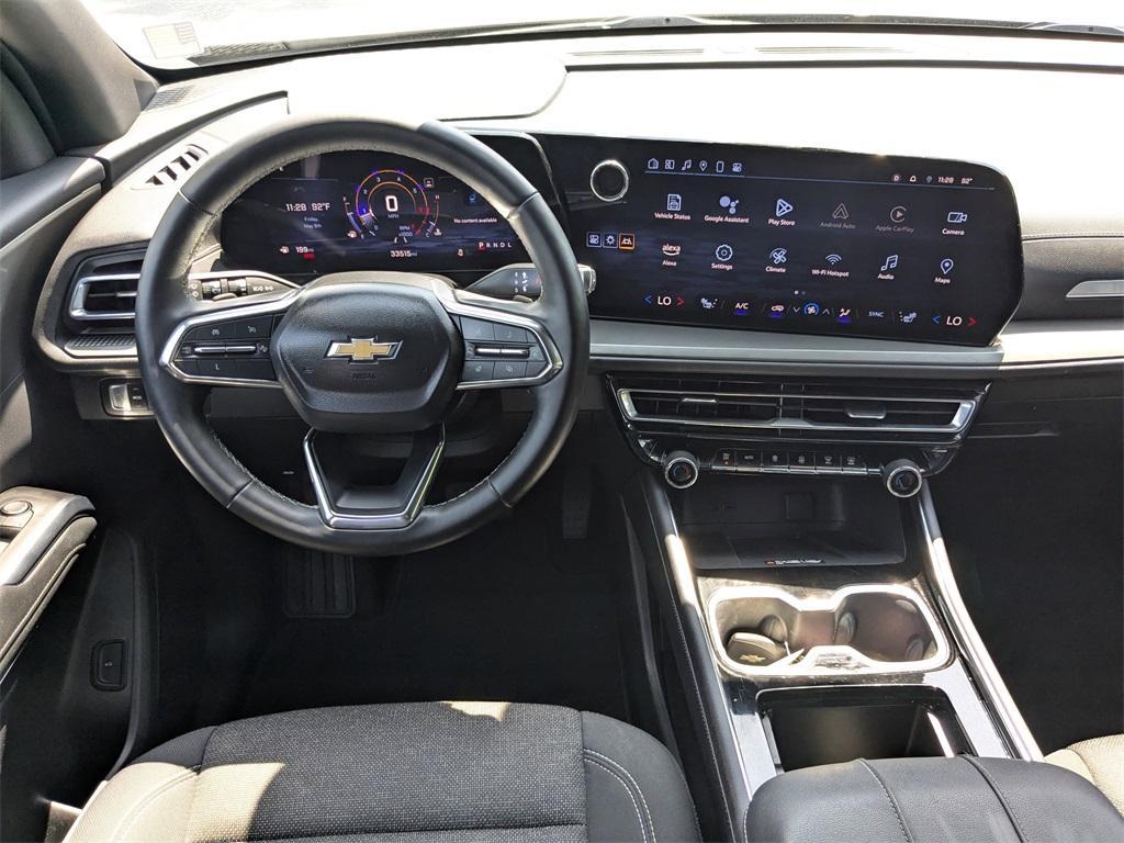 used 2024 Chevrolet Traverse car, priced at $38,989