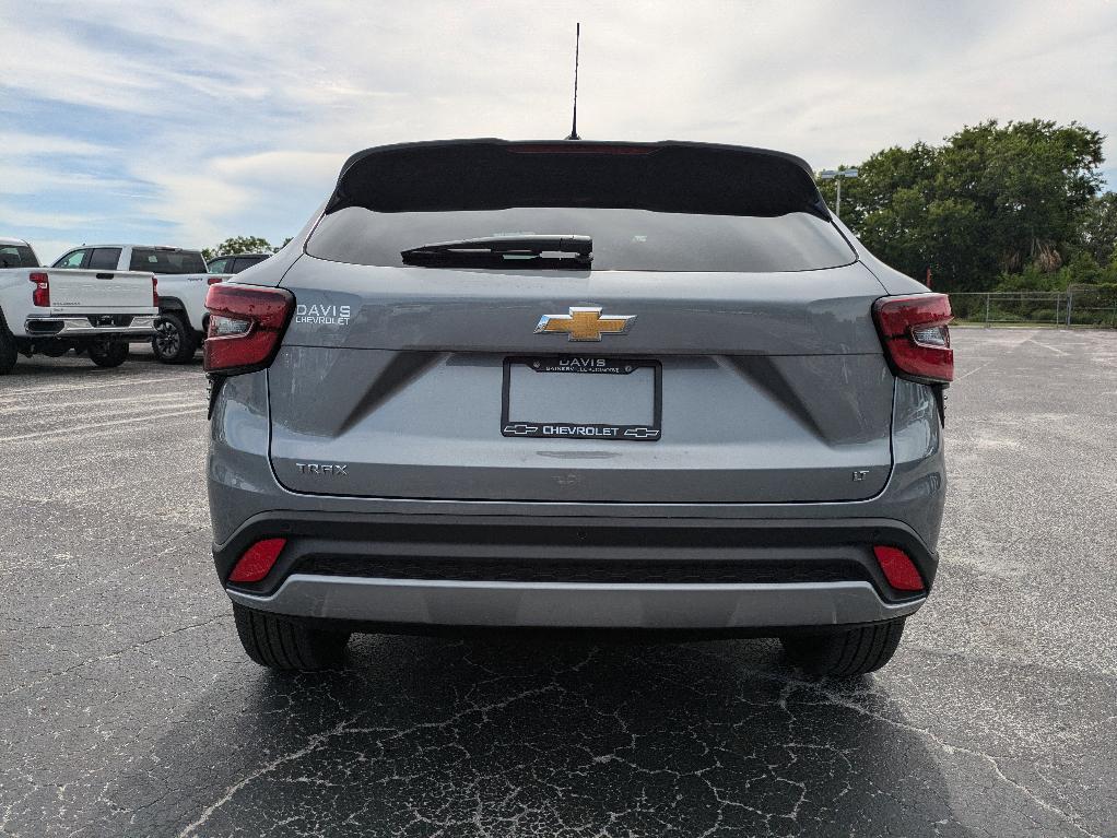 new 2025 Chevrolet Trax car, priced at $25,380