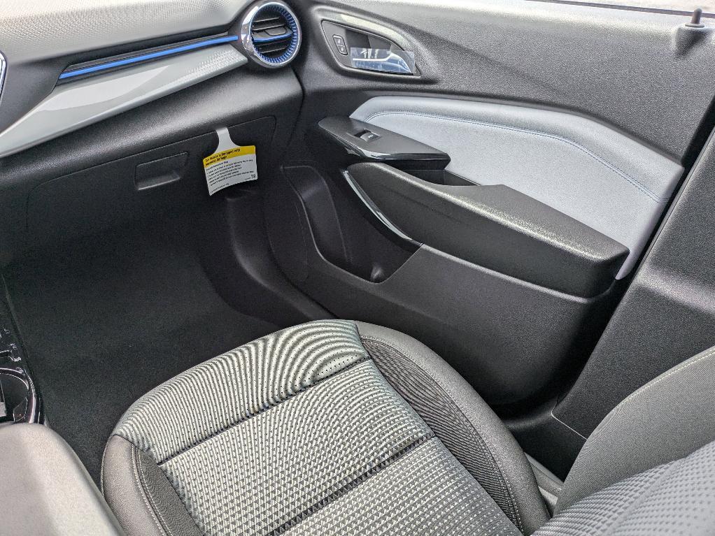 new 2025 Chevrolet Trax car, priced at $25,380