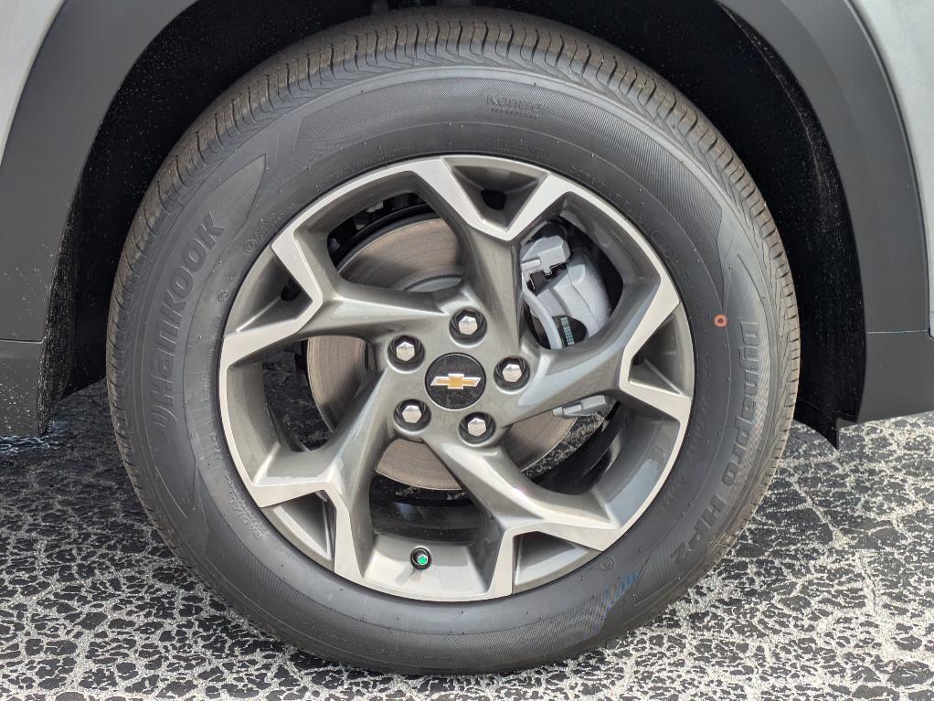 new 2025 Chevrolet Trax car, priced at $25,380