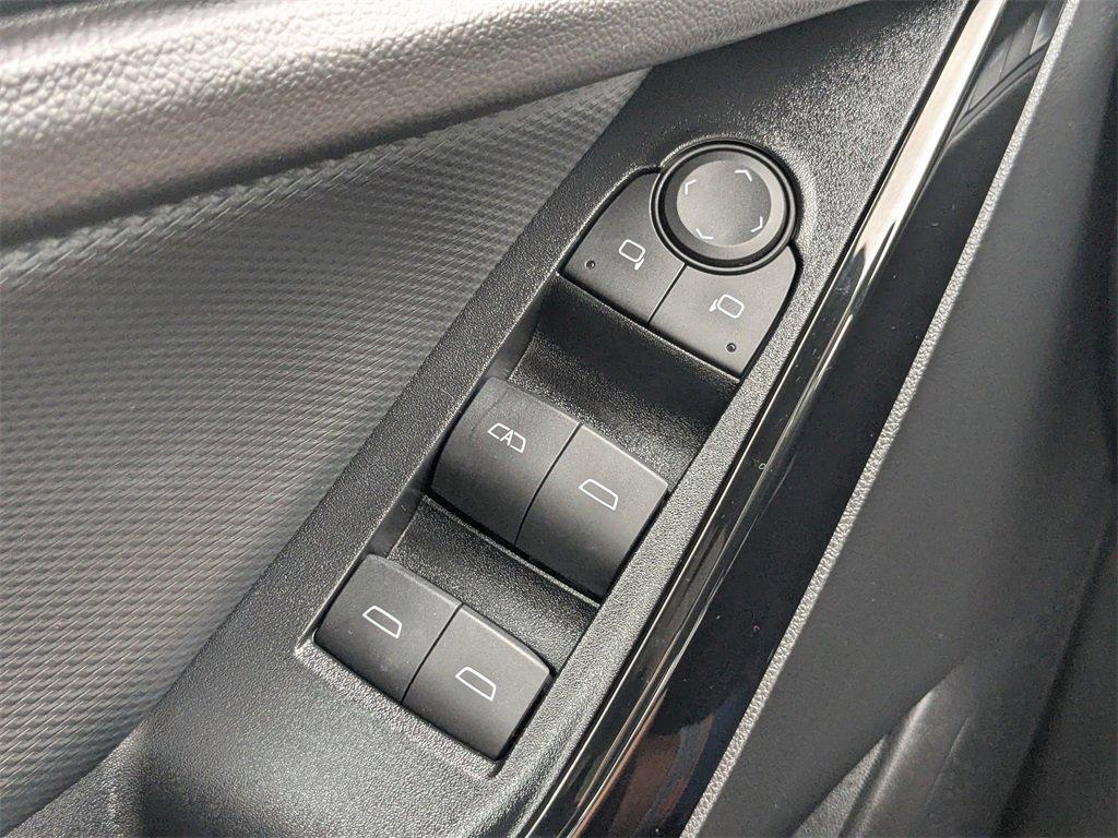 used 2025 Chevrolet Equinox car, priced at $24,289