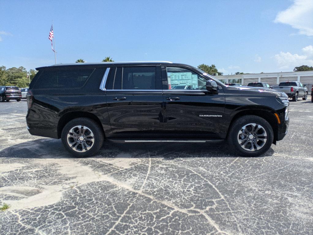 new 2025 Chevrolet Suburban car, priced at $68,375