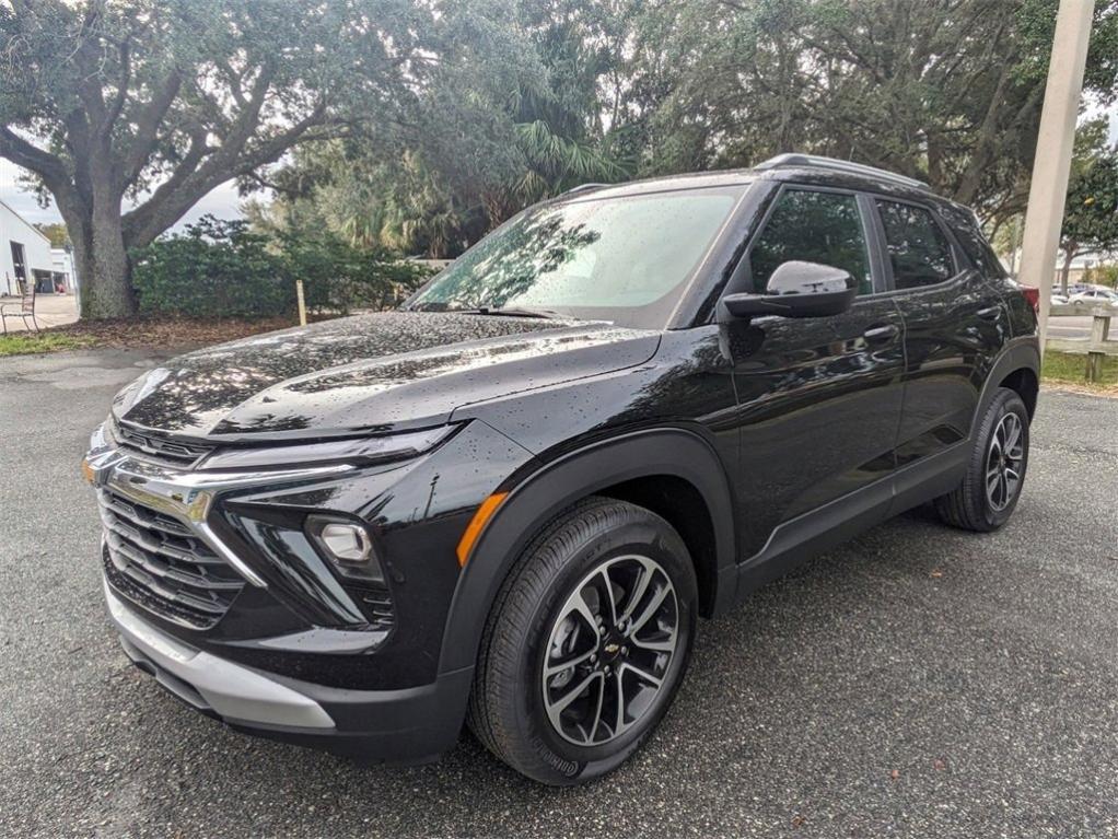 new 2025 Chevrolet TrailBlazer car, priced at $27,725