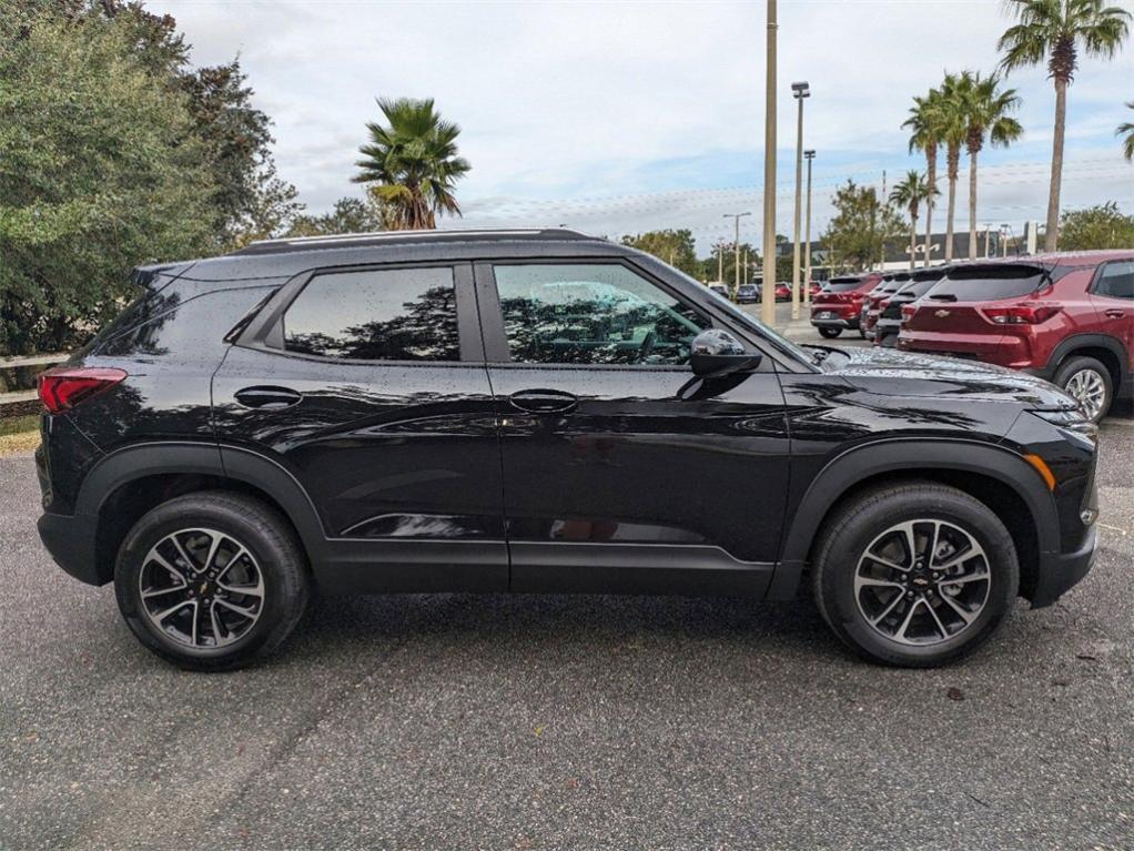 new 2025 Chevrolet TrailBlazer car, priced at $27,725