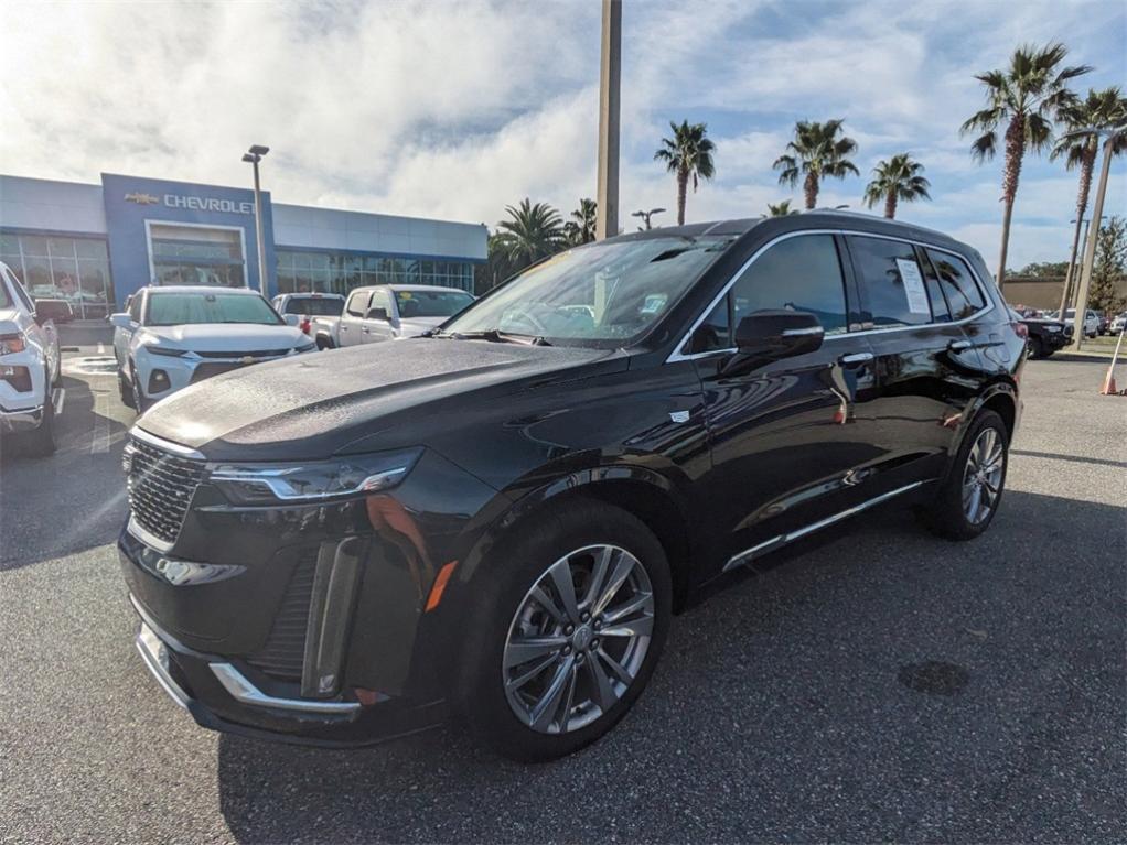 used 2023 Cadillac XT6 car, priced at $32,189