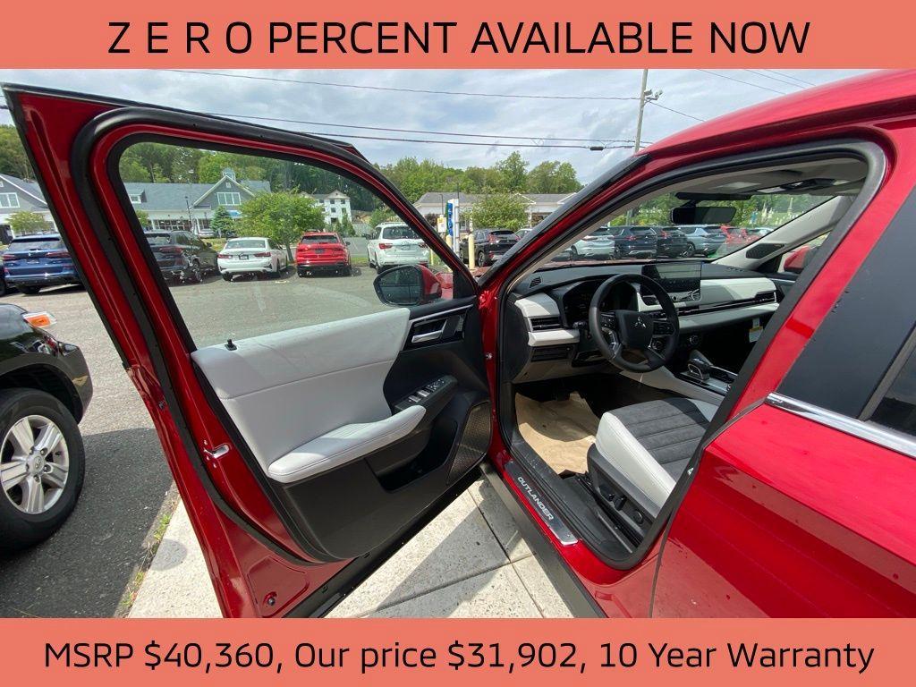 new 2025 Mitsubishi Outlander car, priced at $31,902