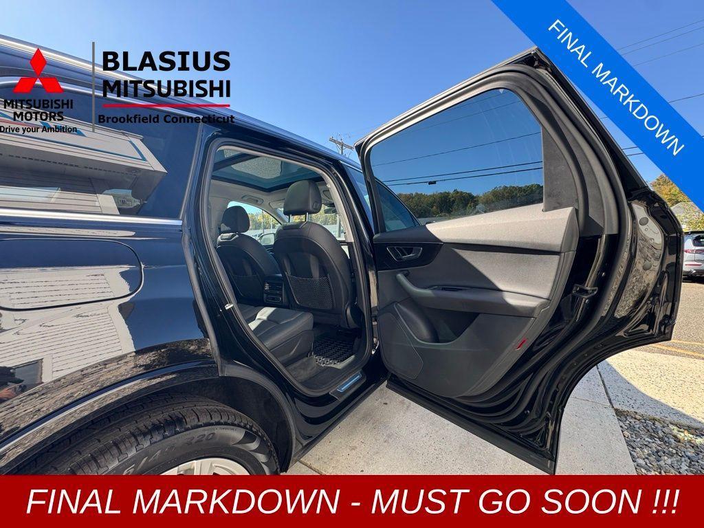 used 2022 Audi Q7 car, priced at $29,491