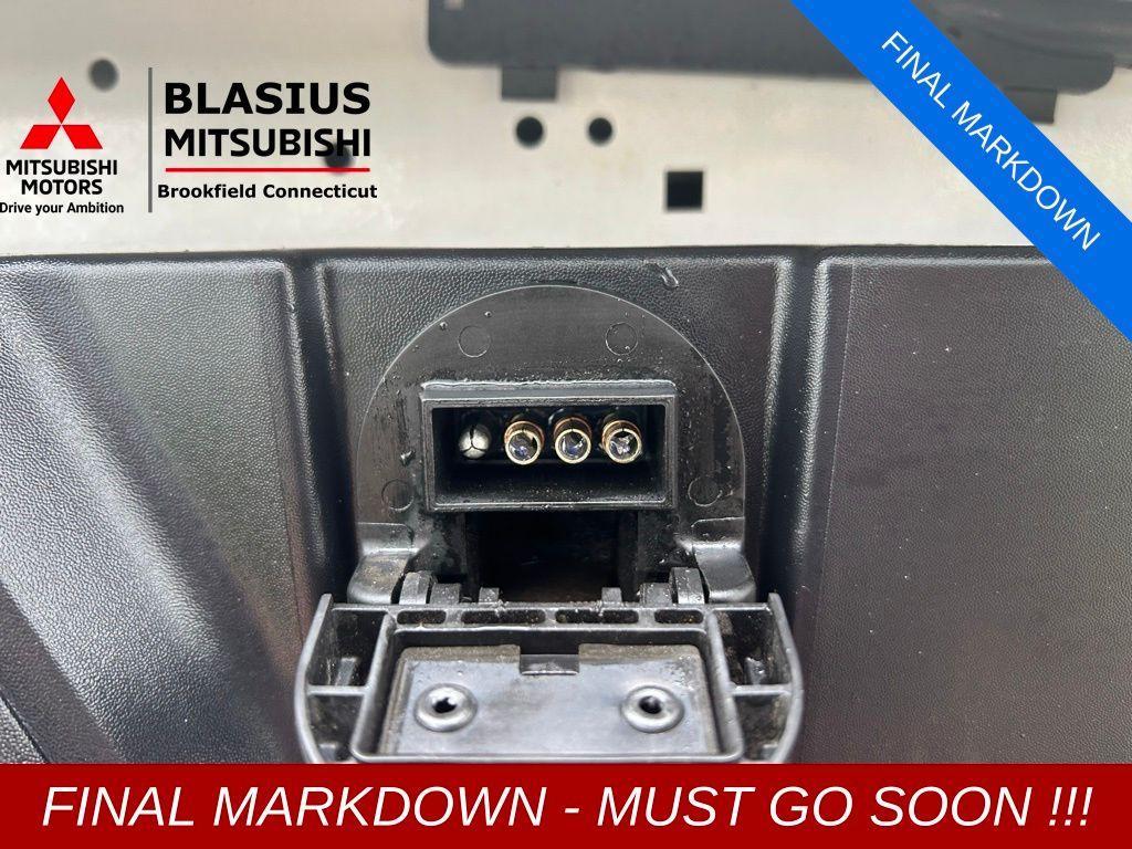 used 2022 Ram 1500 Classic car, priced at $24,989