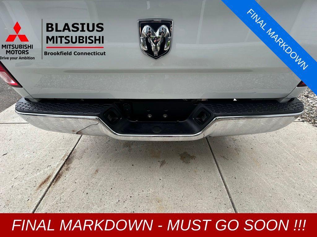 used 2022 Ram 1500 Classic car, priced at $24,989