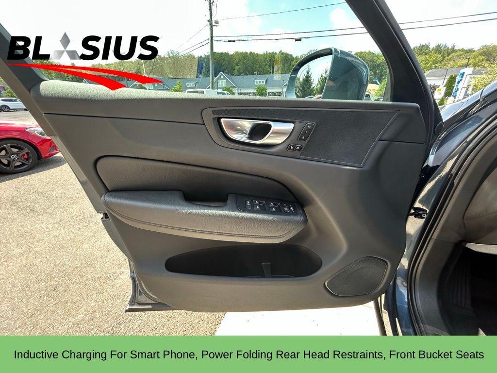 used 2021 Volvo XC60 car, priced at $25,989