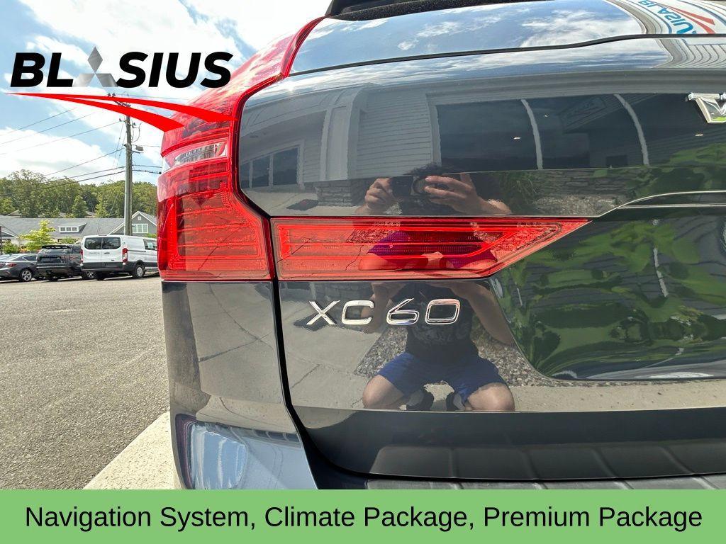 used 2021 Volvo XC60 car, priced at $25,989