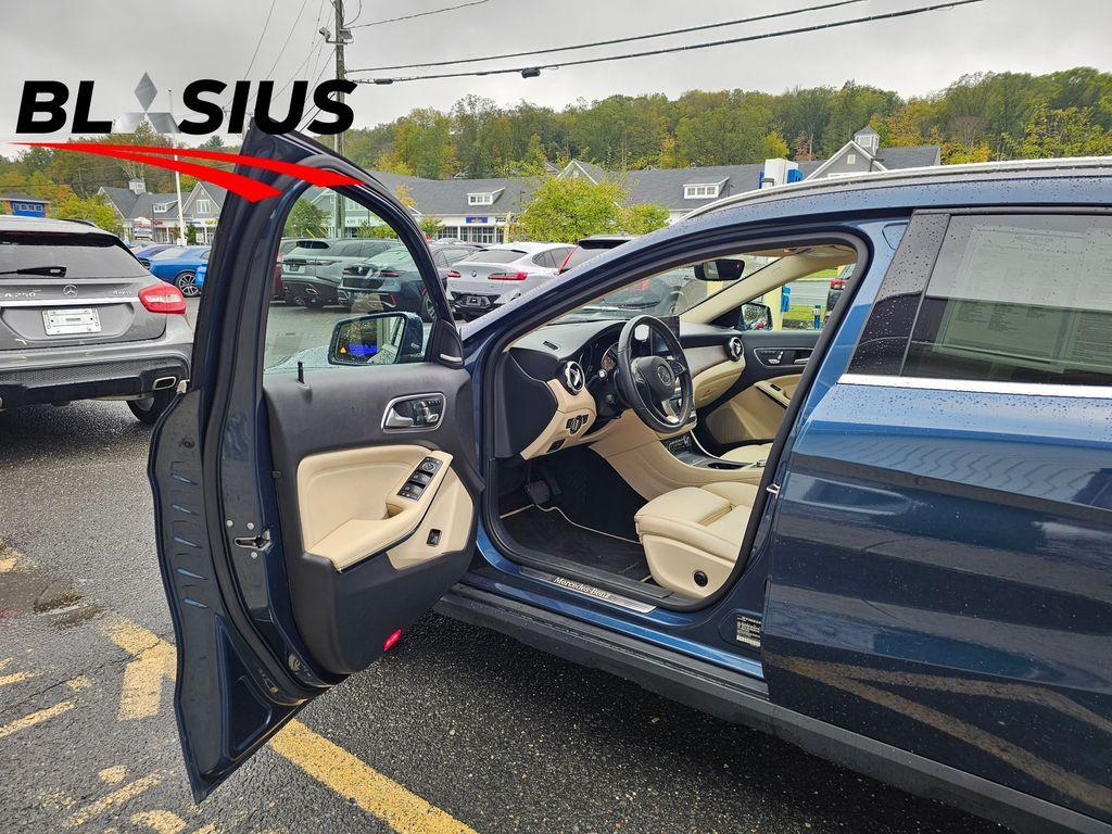 used 2020 Mercedes-Benz GLA 250 car, priced at $20,500