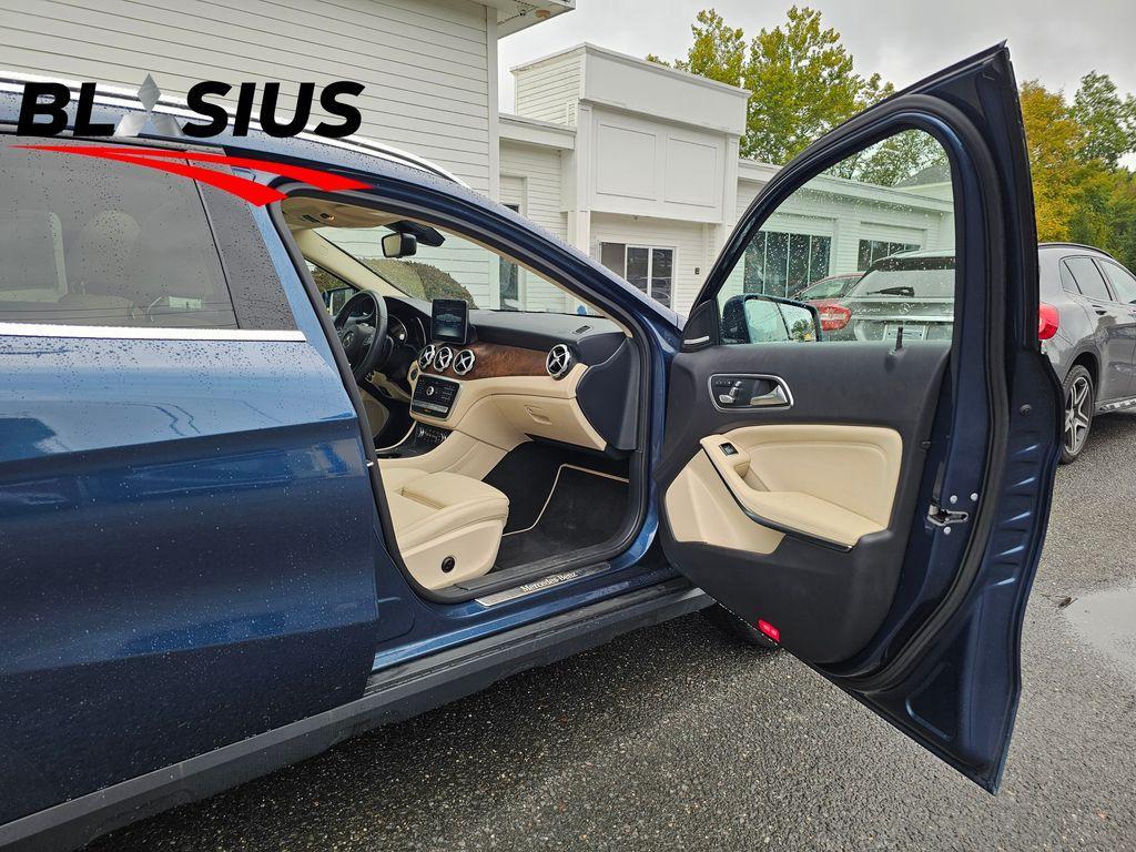 used 2020 Mercedes-Benz GLA 250 car, priced at $20,500