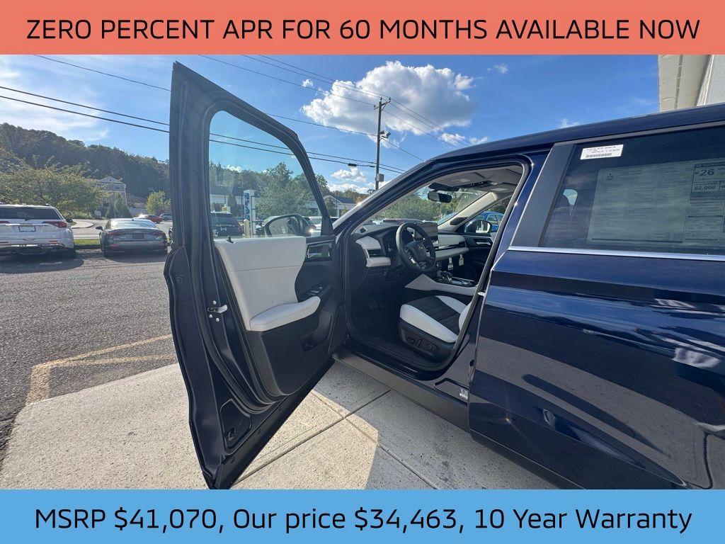 new 2025 Mitsubishi Outlander car, priced at $34,463