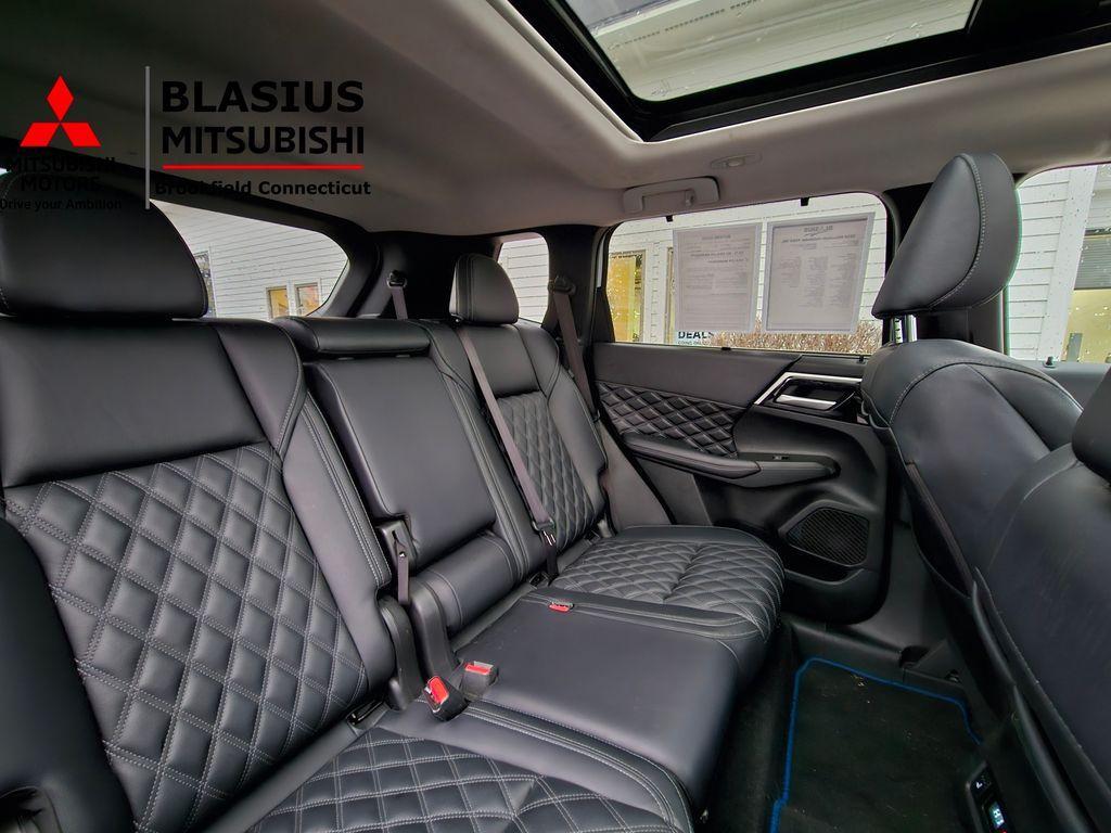 used 2024 Mitsubishi Outlander PHEV car, priced at $27,989