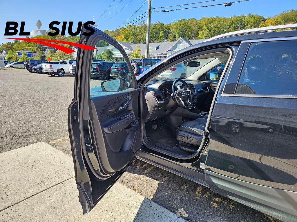 used 2024 GMC Terrain car, priced at $21,368