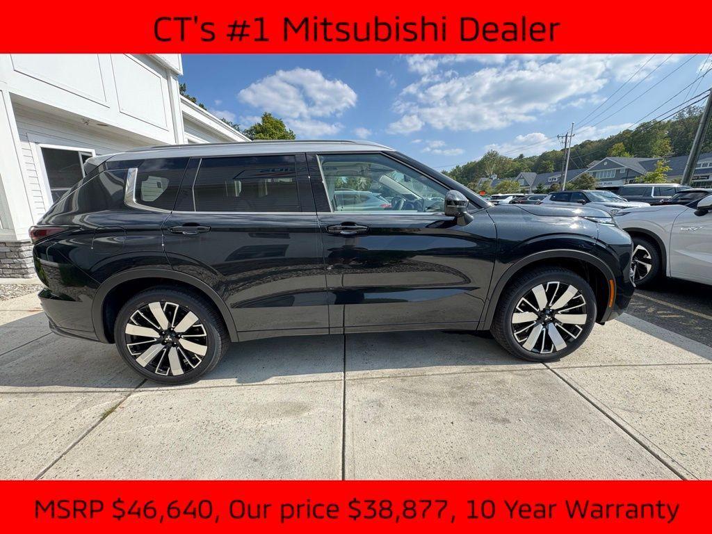 new 2025 Mitsubishi Outlander car, priced at $38,877