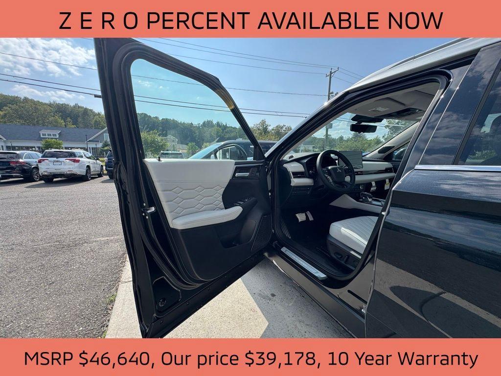 new 2025 Mitsubishi Outlander car, priced at $39,178