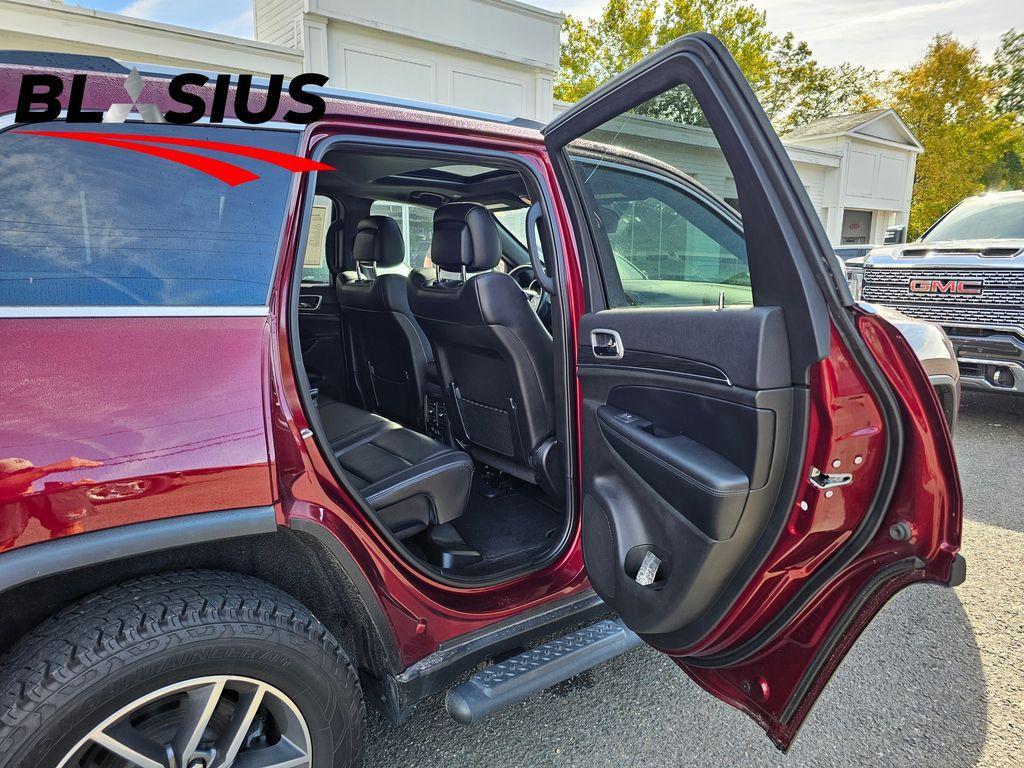 used 2020 Jeep Grand Cherokee car, priced at $23,678