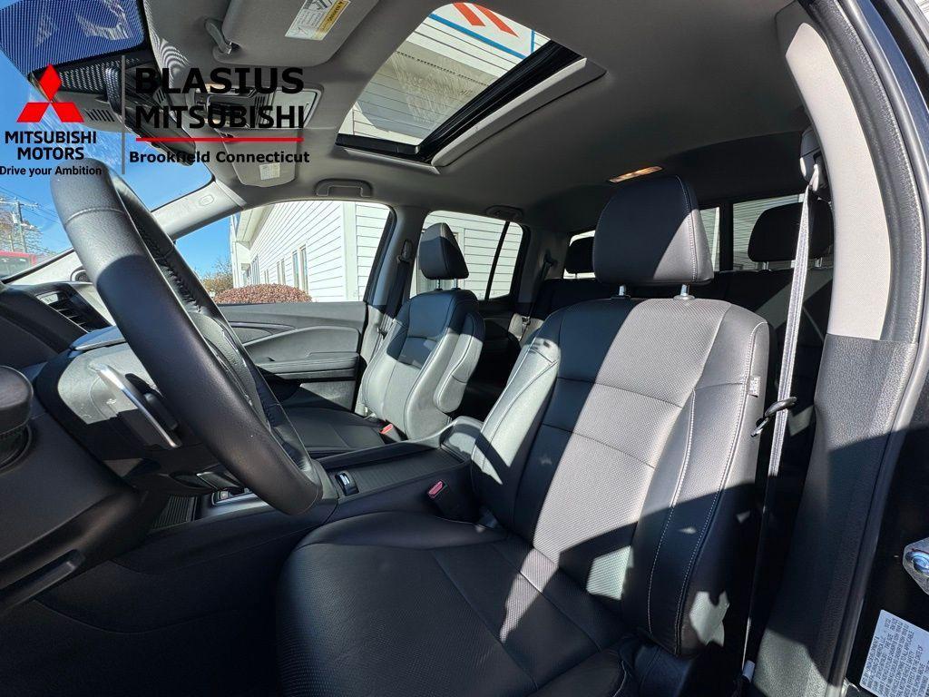 used 2023 Honda Ridgeline car, priced at $33,400