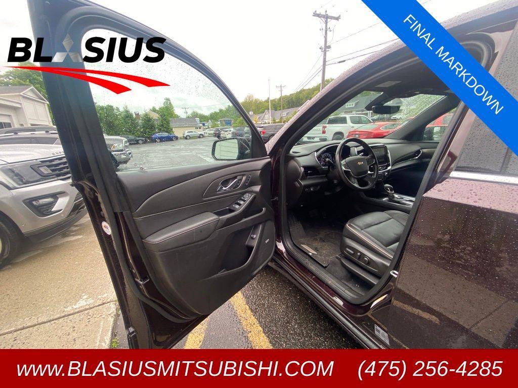 used 2022 Chevrolet Traverse car, priced at $29,225