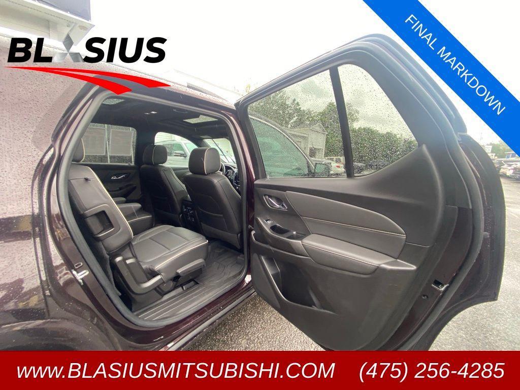 used 2022 Chevrolet Traverse car, priced at $29,225