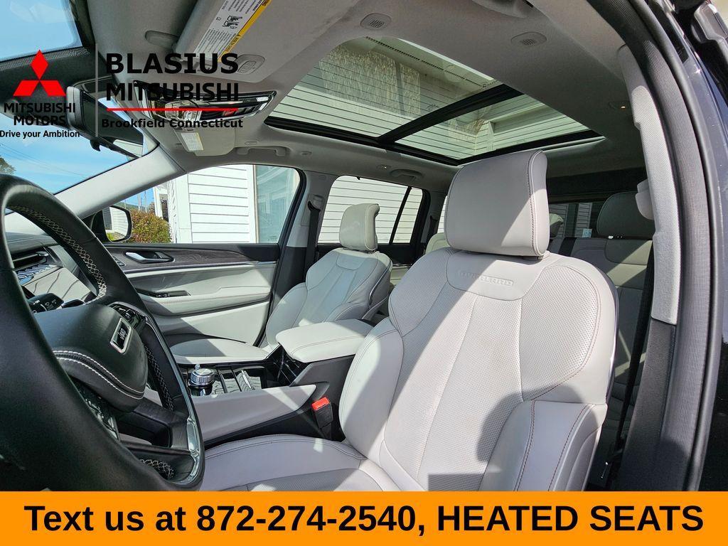 used 2022 Jeep Grand Cherokee car, priced at $39,989