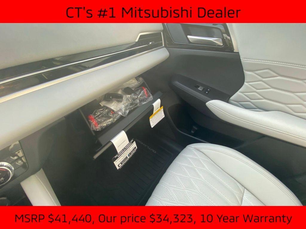 new 2025 Mitsubishi Outlander car, priced at $34,323