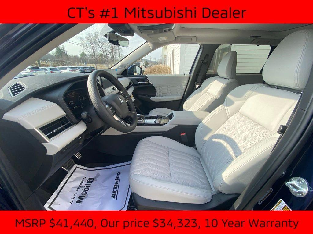new 2025 Mitsubishi Outlander car, priced at $34,323