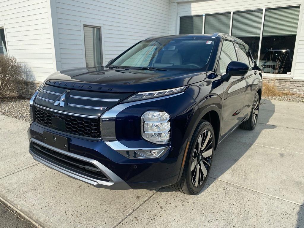new 2025 Mitsubishi Outlander car, priced at $35,507