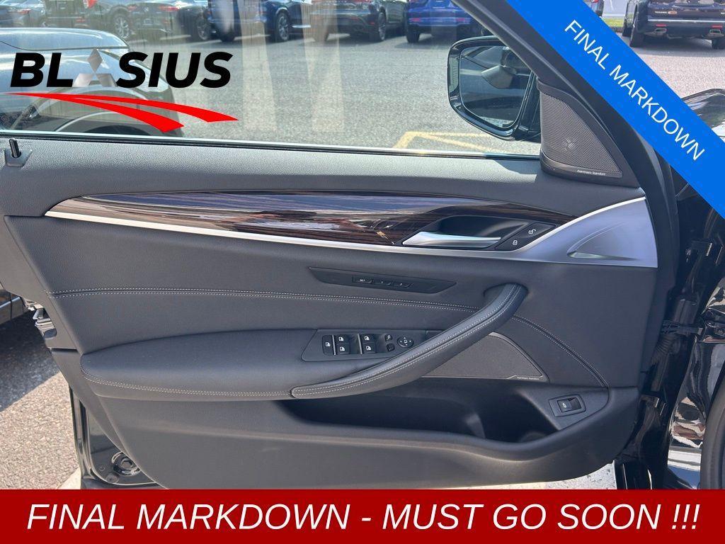 used 2022 BMW 540 car, priced at $37,222