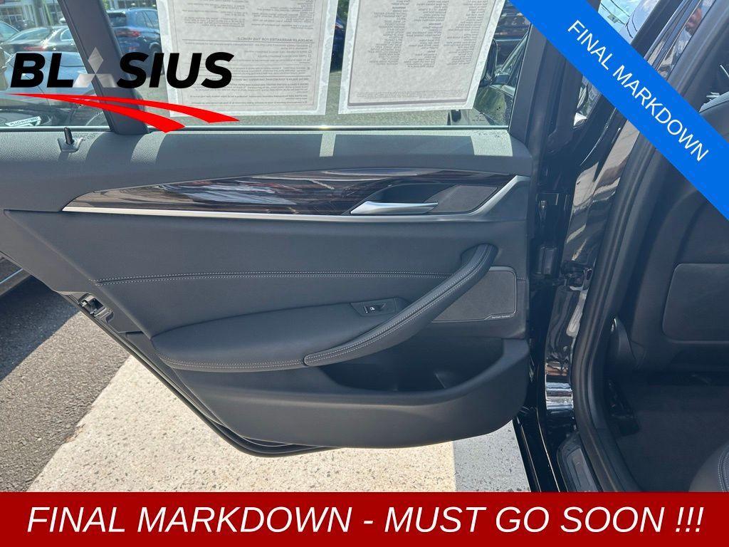used 2022 BMW 540 car, priced at $37,222