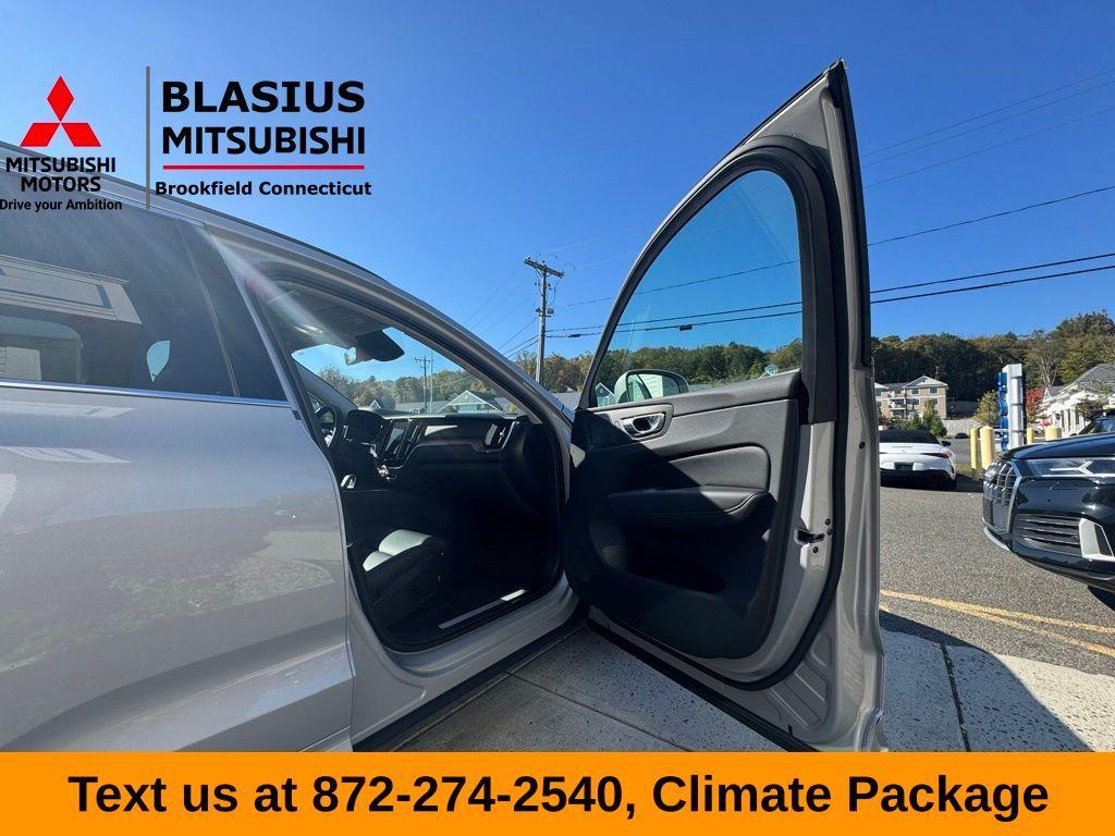 used 2022 Volvo XC60 car, priced at $30,999