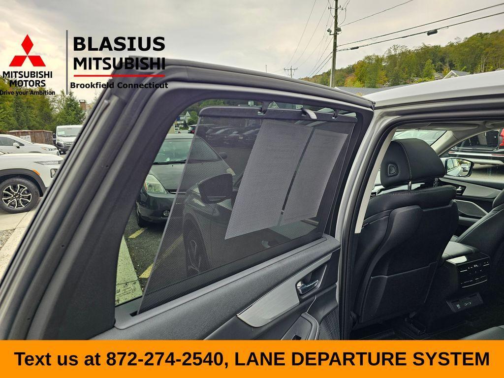 used 2023 Acura MDX car, priced at $36,000