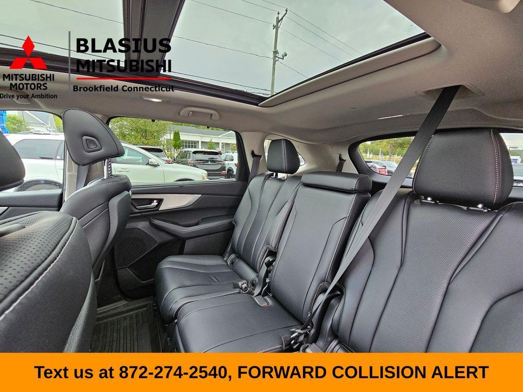 used 2023 Acura MDX car, priced at $36,000