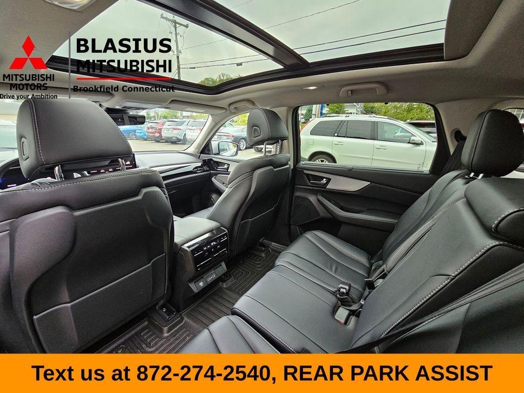 used 2023 Acura MDX car, priced at $36,000