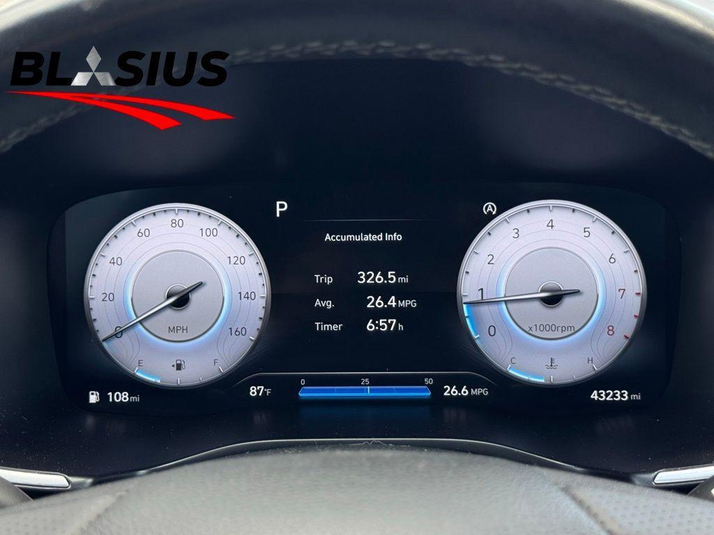 used 2022 Hyundai Santa Fe car, priced at $24,989
