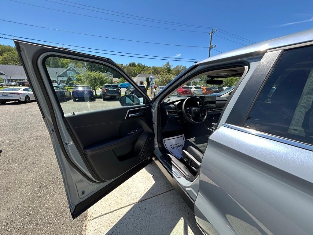 new 2025 Mitsubishi Outlander car, priced at $34,244
