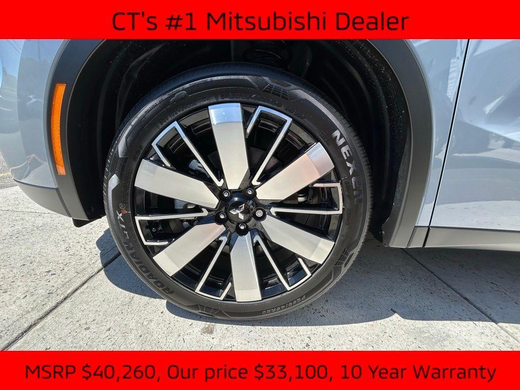 new 2025 Mitsubishi Outlander car, priced at $33,100